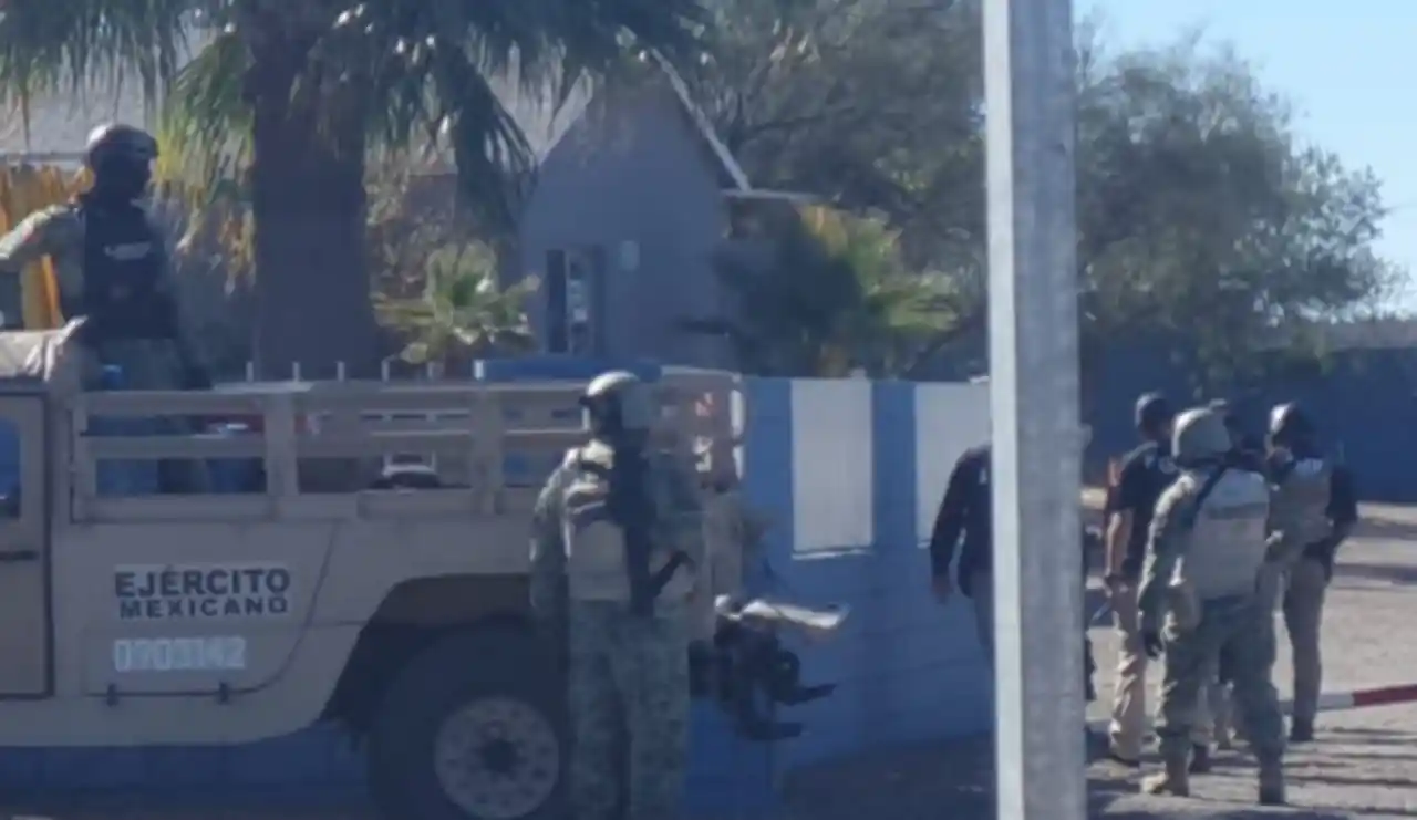 Militares hallan a 20 migrantes secuestrados en Sonora