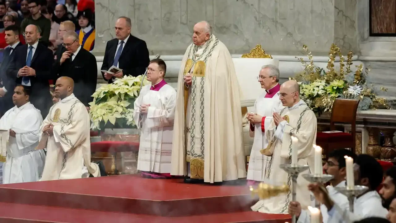 El papa recuerda ataque de EU con bombas atómicas y llama a velar por la paz mundial
