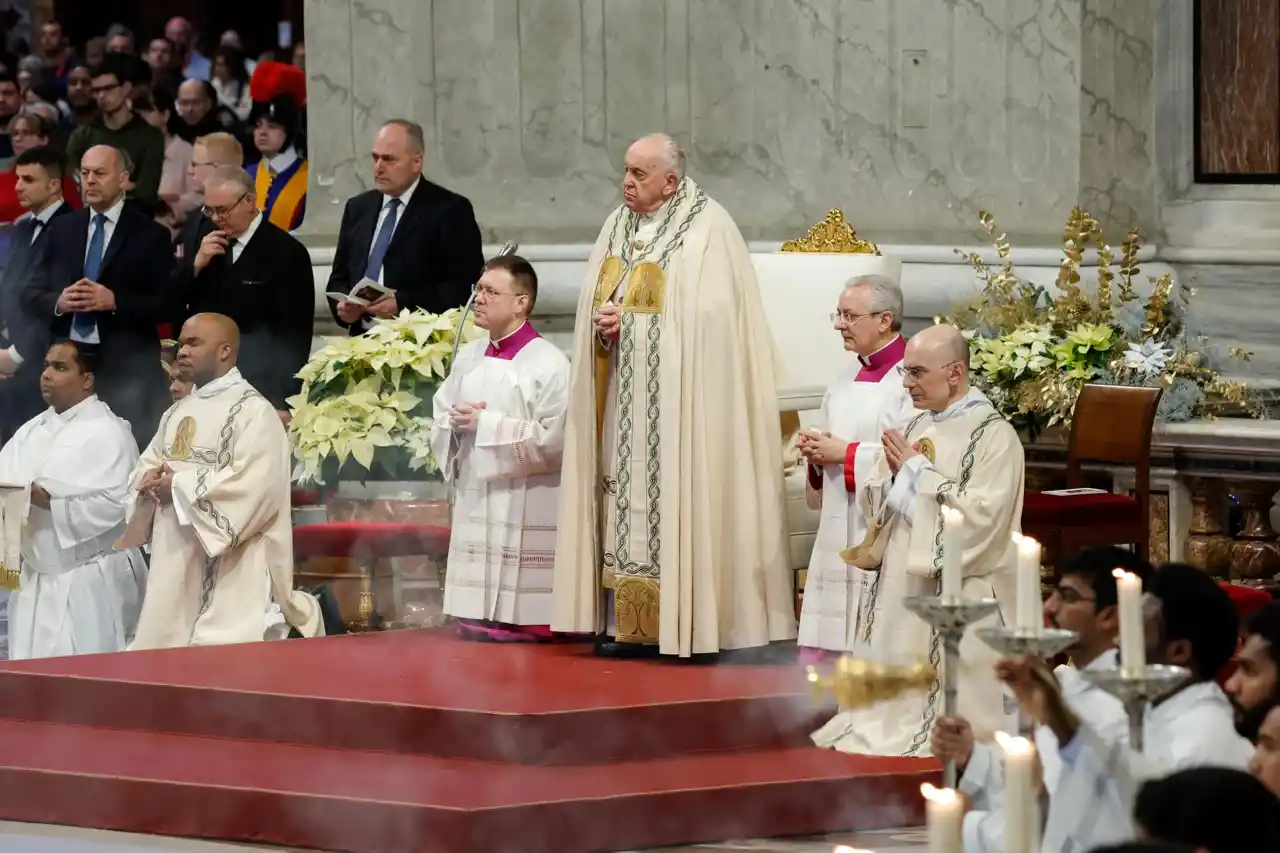 Papa Francisco lamenta un mundo en el que todo es ‘social’ en la misa del Miércoles de Ceniza