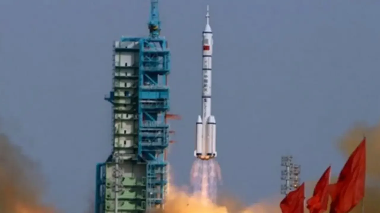 La sonda Einstein Probe despega desde China en busca de rayos X en el cielo
