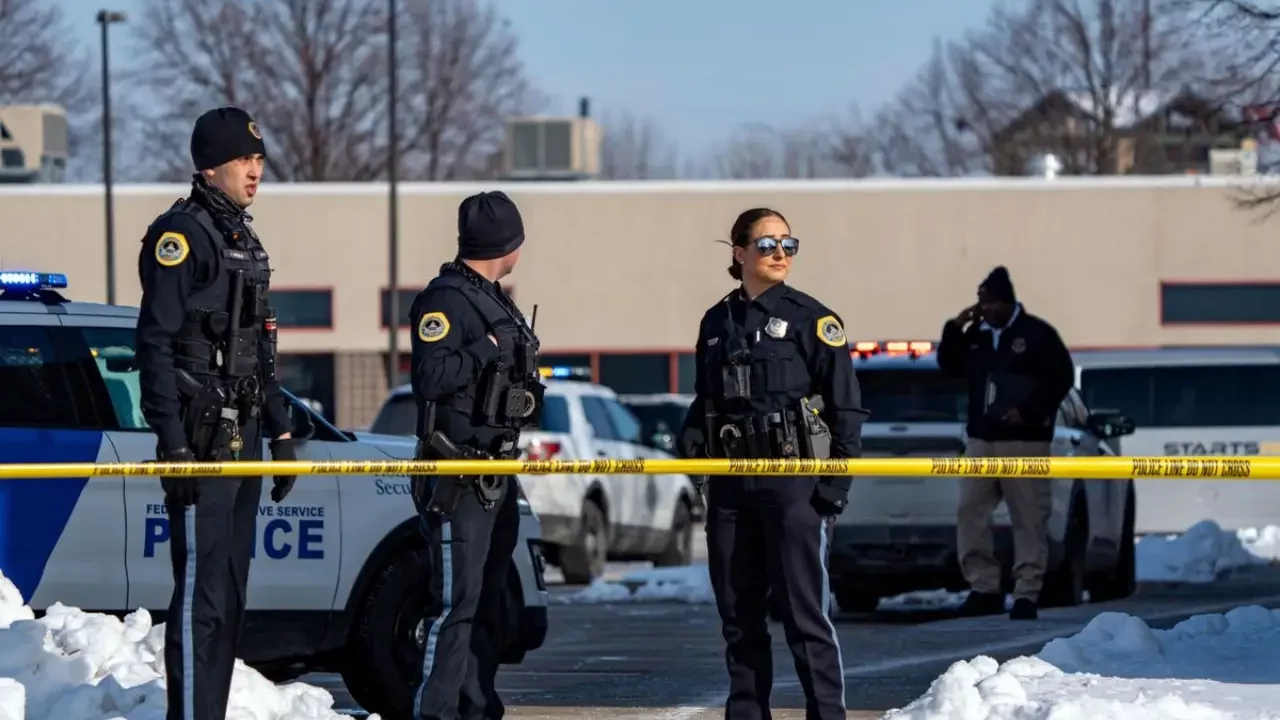 Tiroteo en escuela secundaria de Iowa deja ‘múltiples víctimas’, reportan autoridades