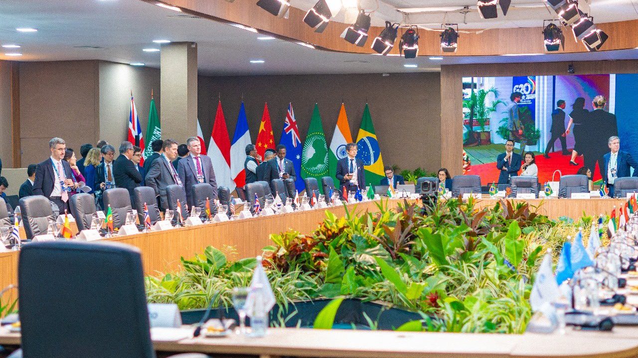 Ministros de economía del G20 discuten en Brasil la transición verde y los impuestos a los multimillonarios