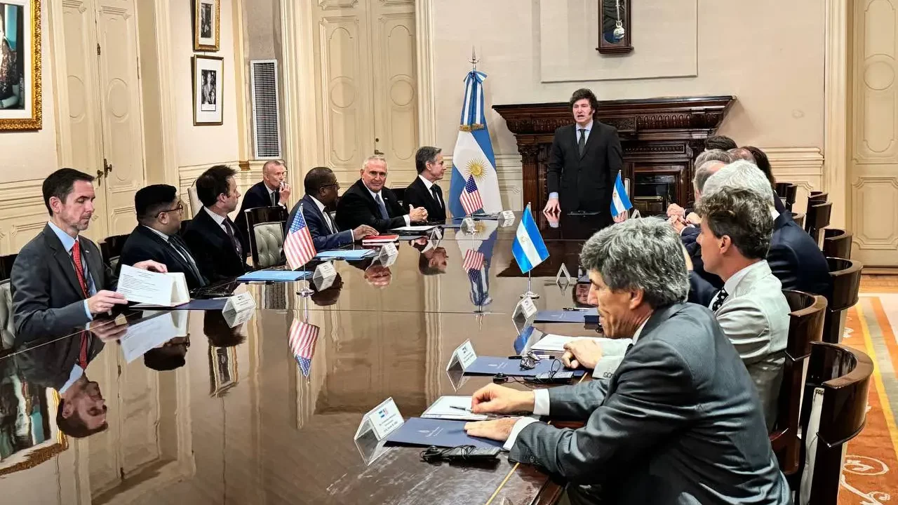 Blinken se reúne con Javier Milei en un gesto de respaldo de EU a Argentina