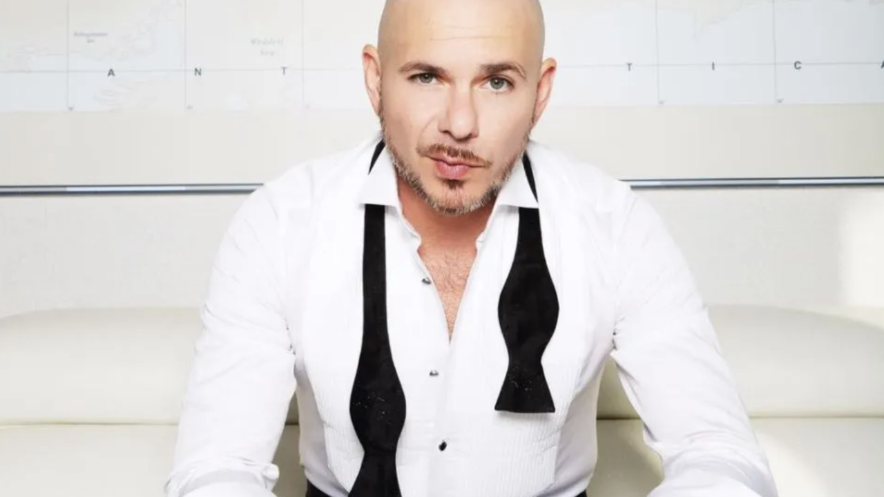 Pitbull lanza su esperado EP con invitados como Dolly Parton y Tim McGraw