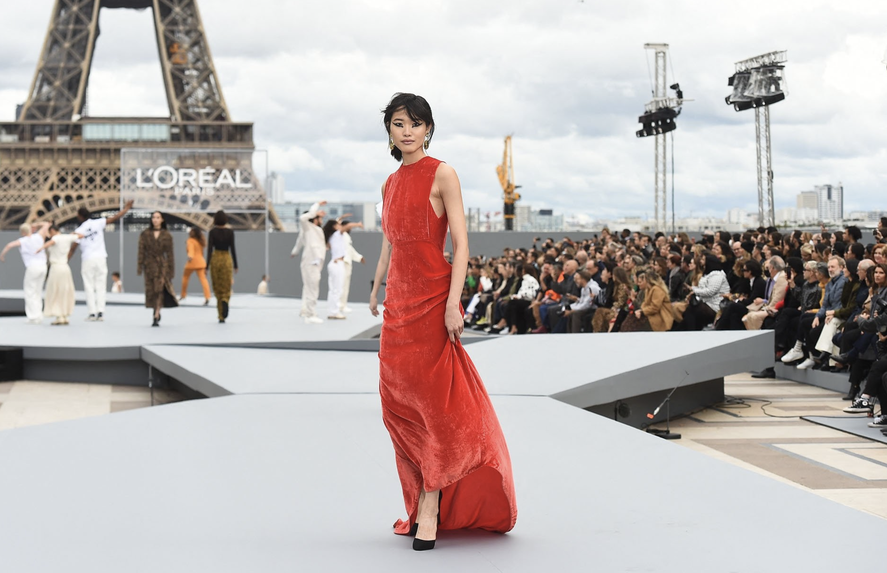 París es testigo de la Semana de la Moda con más de setenta desfiles