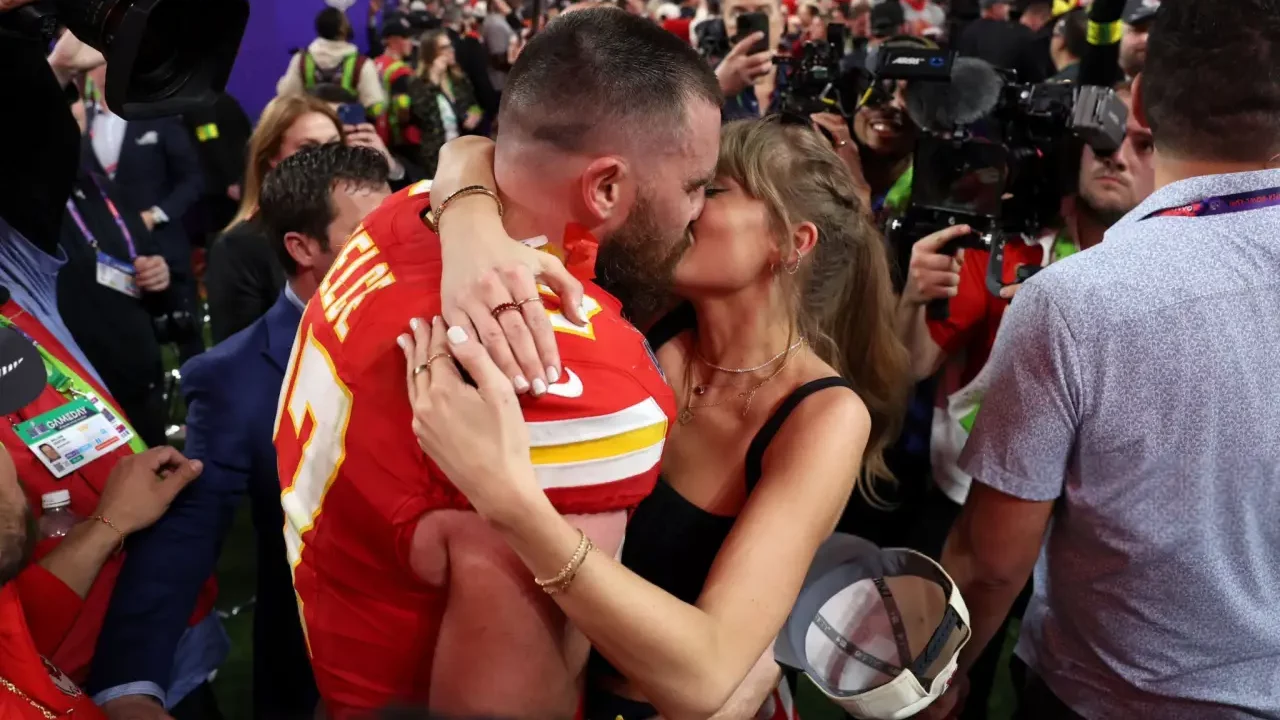 Taylor Swift y Travis Kelce reinan en el Super Bowl