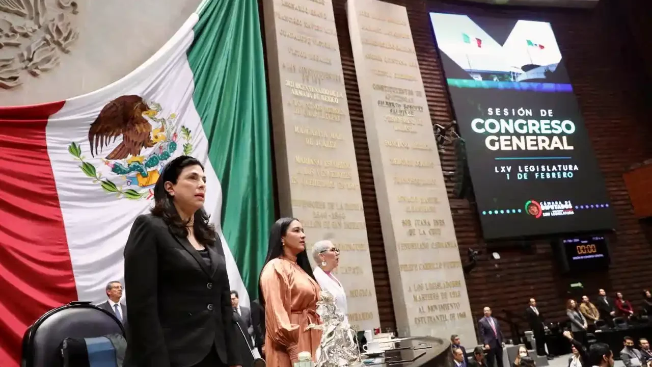 Congreso inicia periodo con la presión de discutir reformas polémicas de AMLO