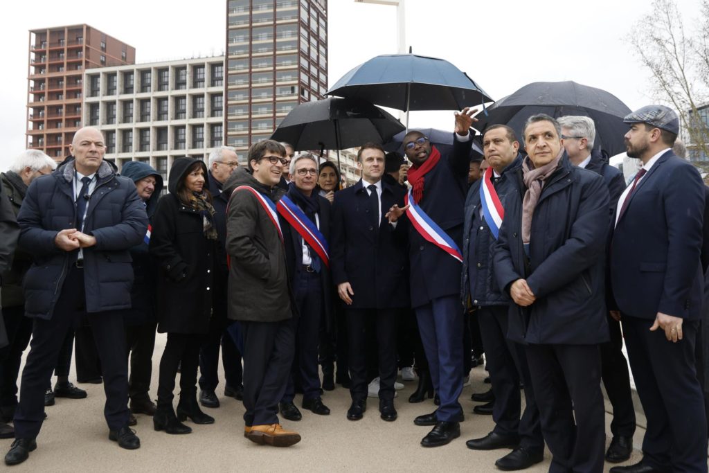 París 2024 villa olímpica Macron
