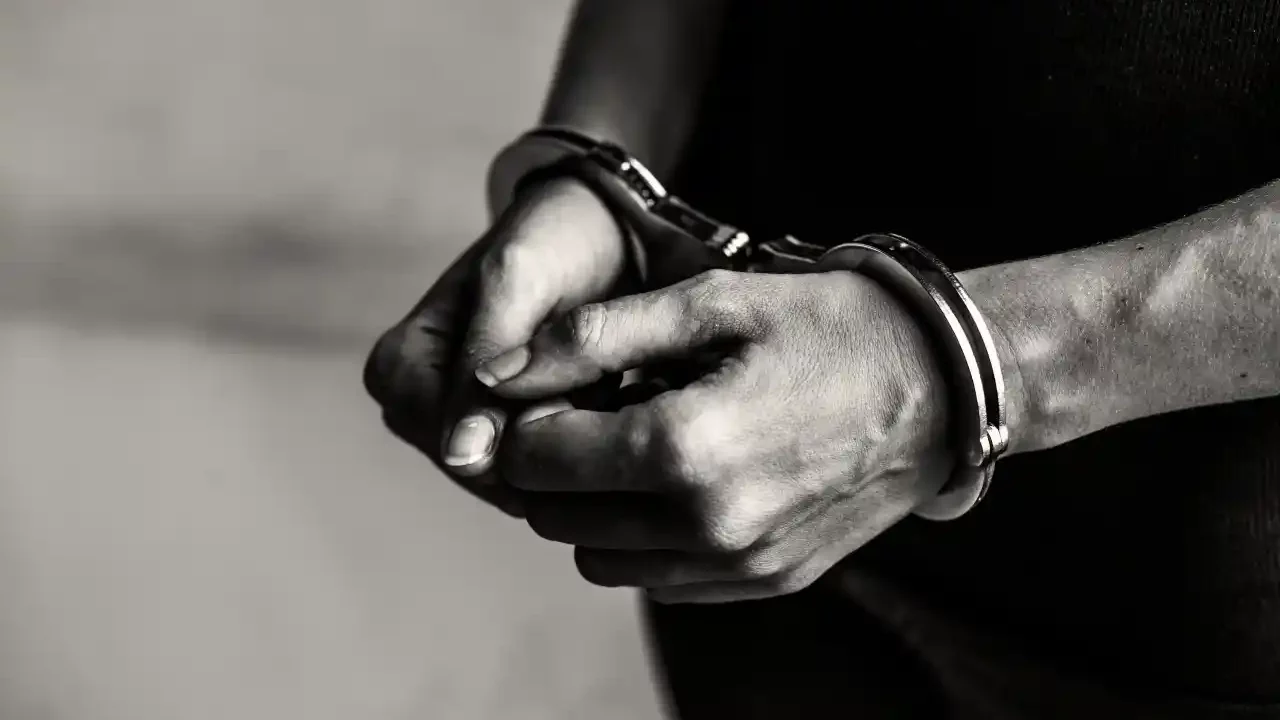 Eduardo Fernández, expresidente de la CNBV, es detenido en España