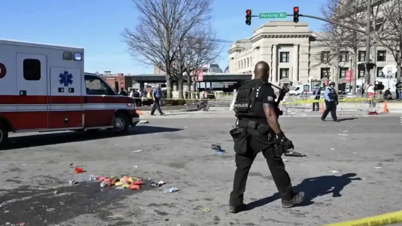 AMLO lamenta la muerte de una mexicana en el tiroteo del desfile de Kansas City