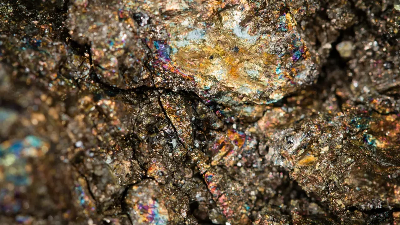 Sacudido por China, Occidente se esfuerza por reajustar las cadenas de suministro de minerales críticos