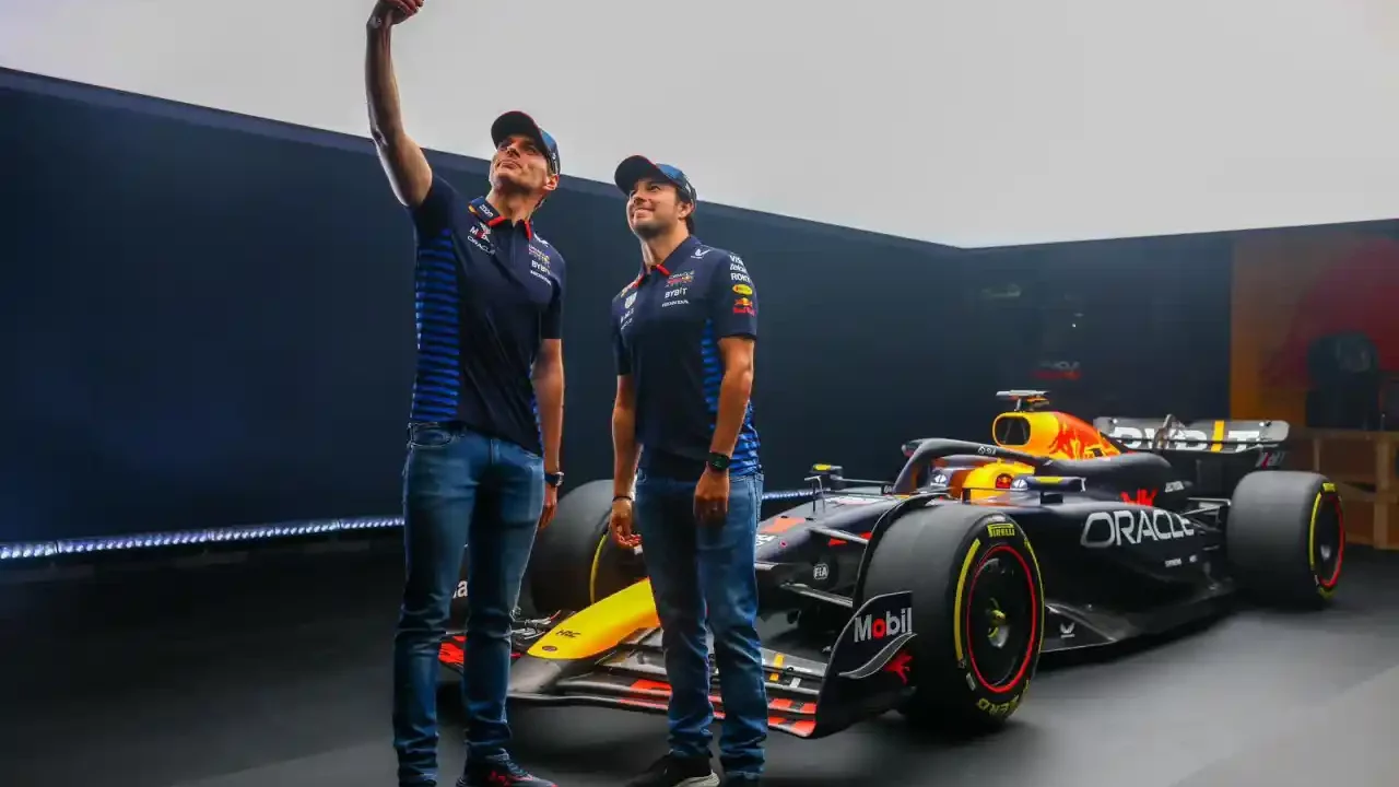 Red Bull presenta el RB20 de Verstappen y ‘Checo’ Pérez