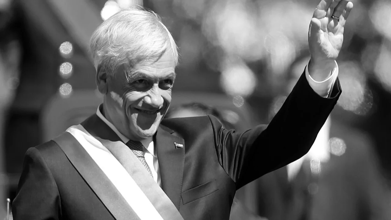 ‘Piñera abrió camino a una derecha moderna y democrática’, dice Boric en su funeral