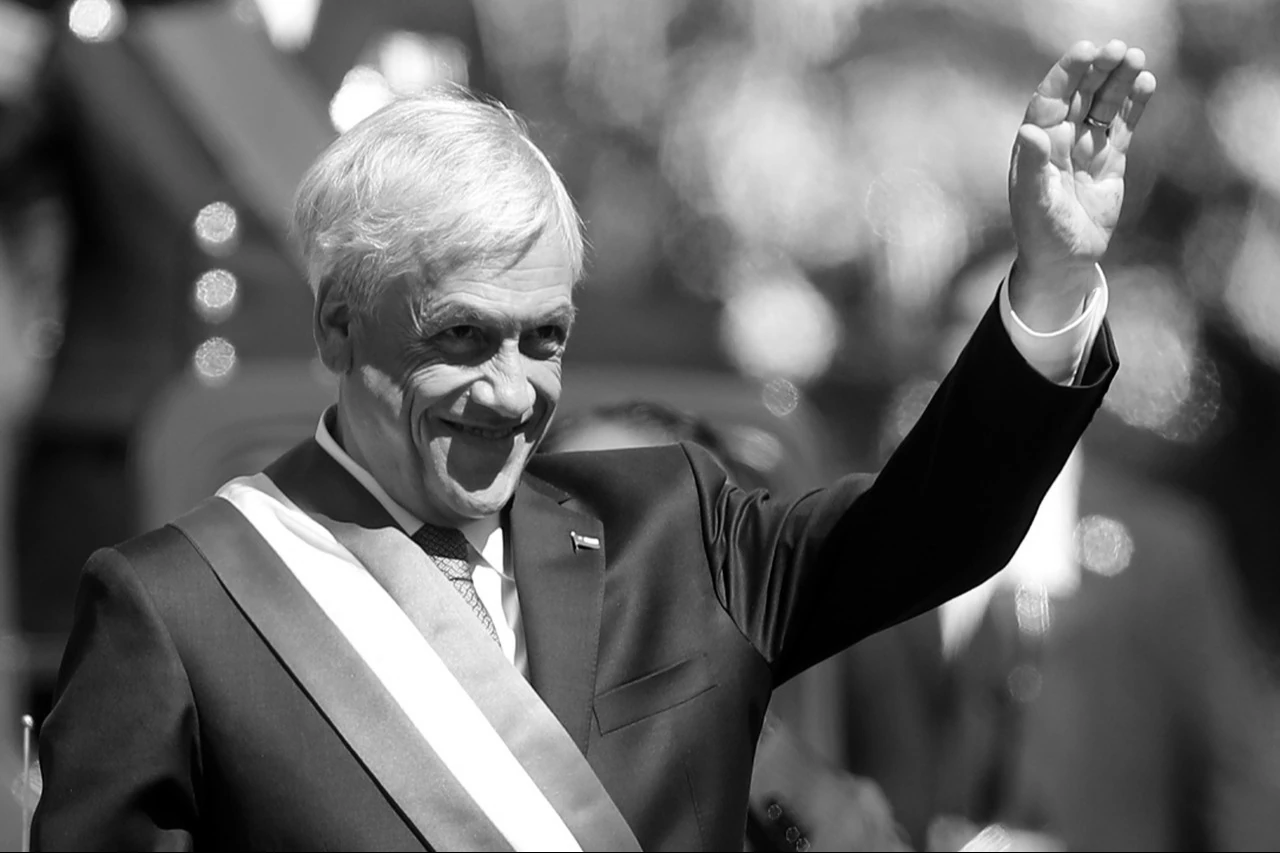 ‘Piñera abrió camino a una derecha moderna y democrática’, dice Boric en su funeral