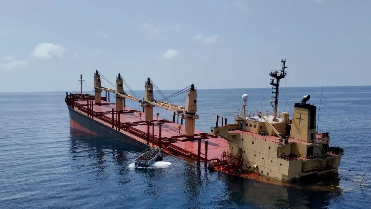 Cuatro cables de fibra óptica dañados en el Mar Rojo ponen alerta a la transmisión de datos en todo el mundo