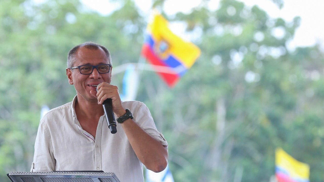 Ecuador pide permiso a México para ingresar a su embajada en Quito para detener a Jorge Glas
