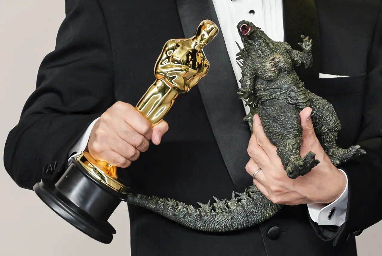 Godzilla celebra 70 años con su primer Óscar y un éxito en las taquillas