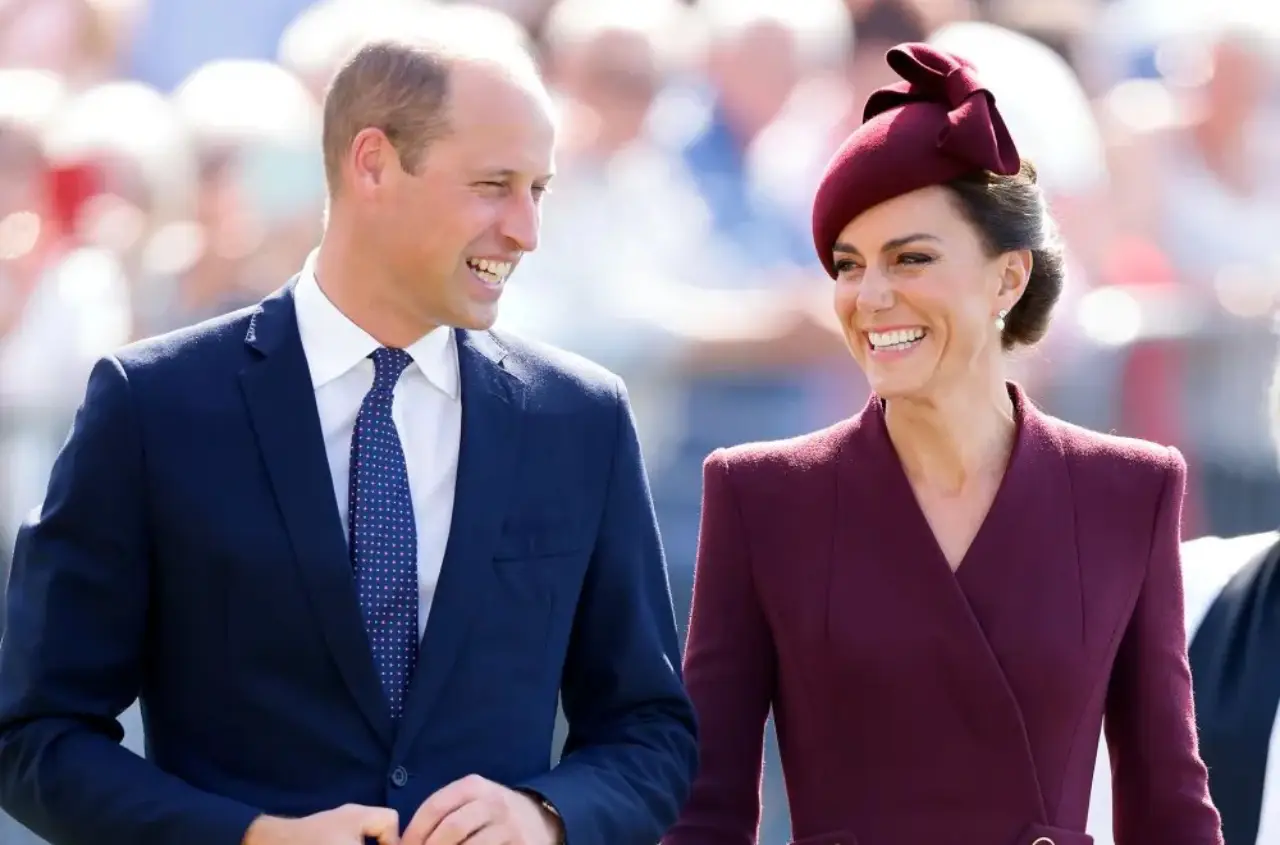 Príncipe William visita proyecto benéfico tras  reaparición de Kate Middleton