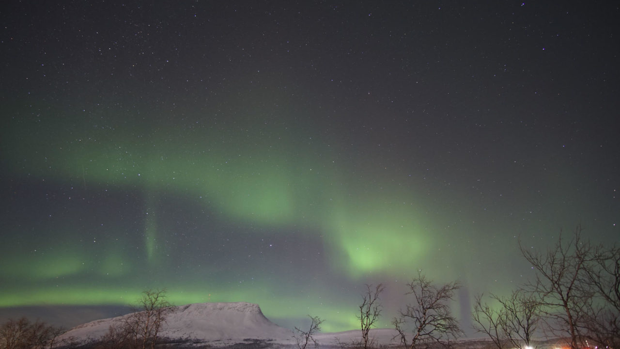 Una tormenta geomagnética podría provocar que las auroras boreales sean visibles en estos lugares esta noche