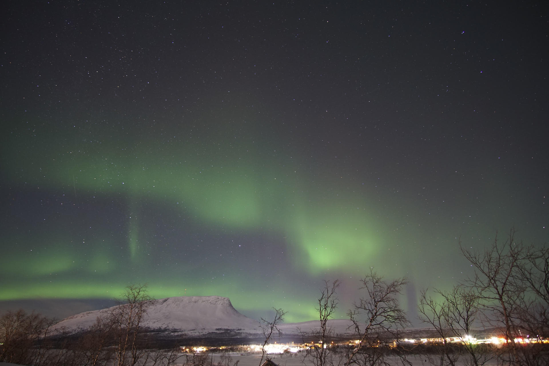 Una tormenta geomagnética podría provocar que las auroras boreales sean visibles en estos lugares esta noche