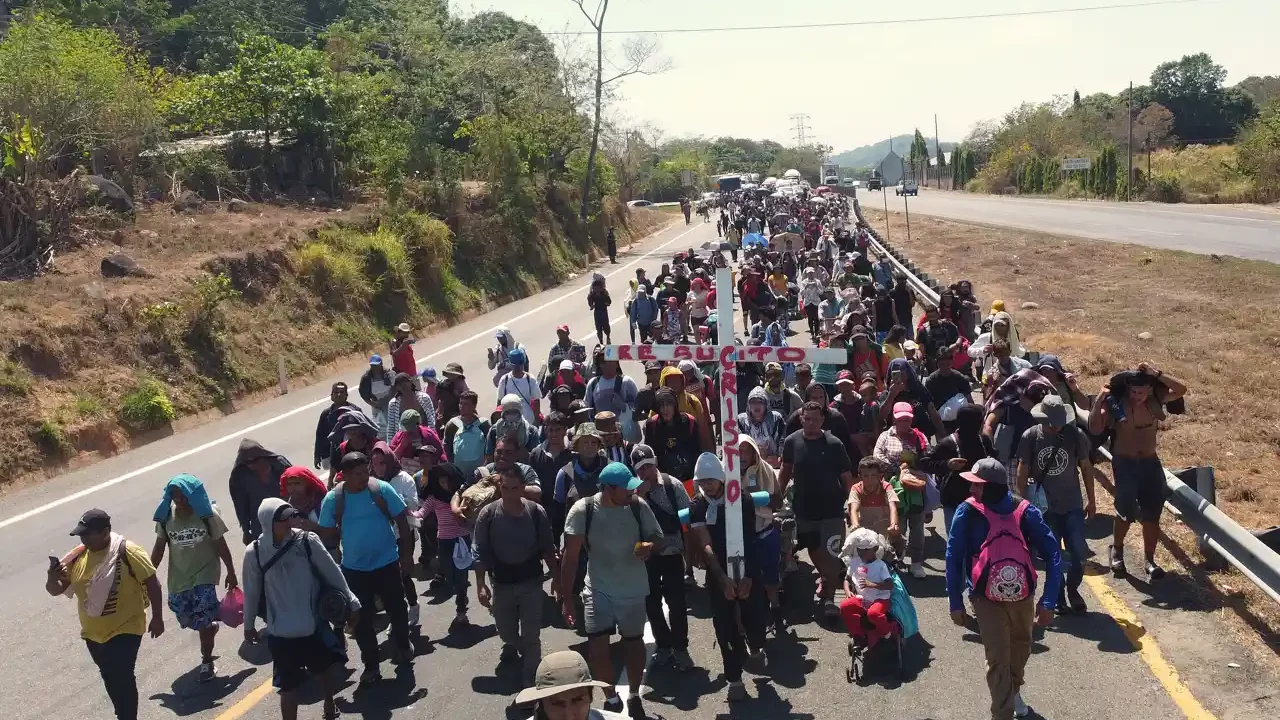 Sheinbaum accedió a frenar a migrantes: Trump; ‘No se cierran fronteras’, responde presidenta