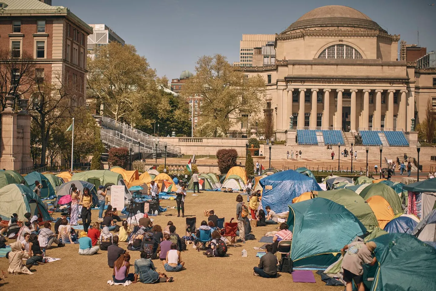 Los críticos citan las respuestas de las universidades a las protestas en los campus como solo una de las muchas quejas que tienen con la Ivy League. COPYRIGHT 2023 THE ASSOCIATION PRESS.