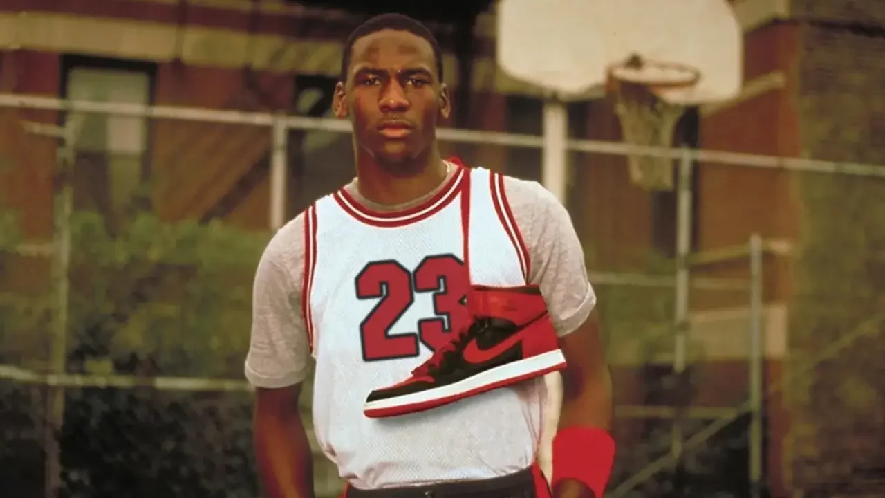 Nadie puja por unos tenis firmados por Michael Jordan en una subasta