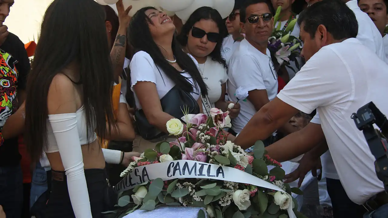 AMLO asegura que autoridades ‘están actuando’ tras asesinato de la niña Camila y el linchamiento