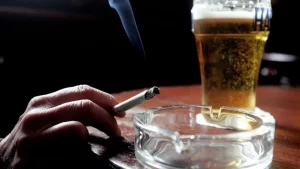 cigarros electrónicos-alcohol-OMS