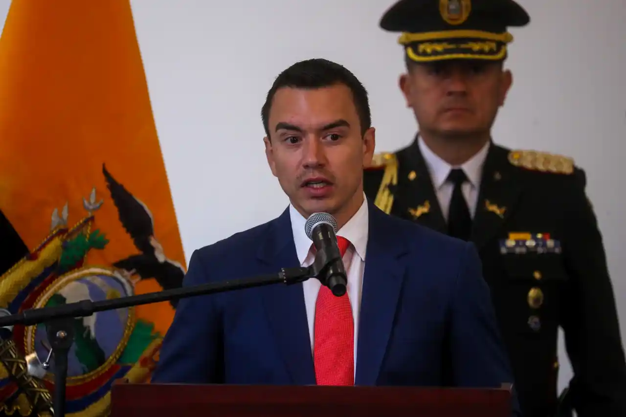 Noboa arreglaría las diferencias con México si se respeta el principio de la no intervención