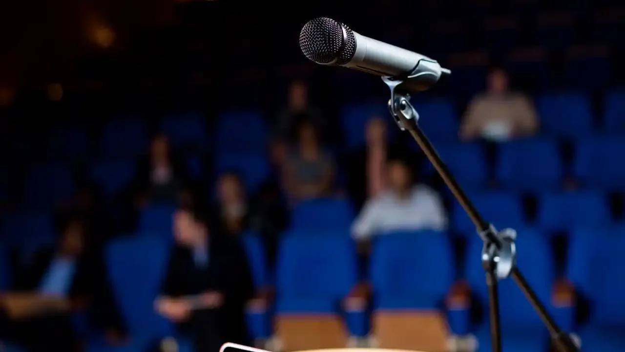 INE recibe selección de 108 preguntas para el primer debate presidencial