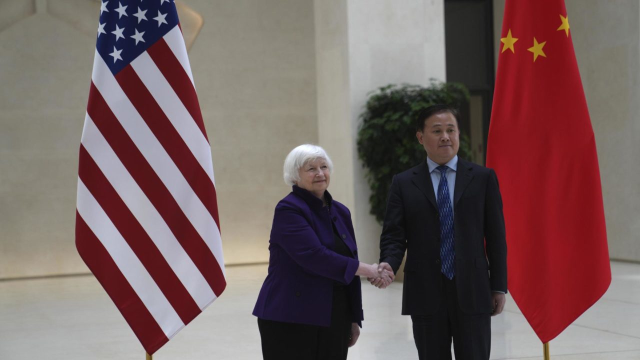 Yellen dice que EU y China deben trabajar juntos para promover estabilidad financiera