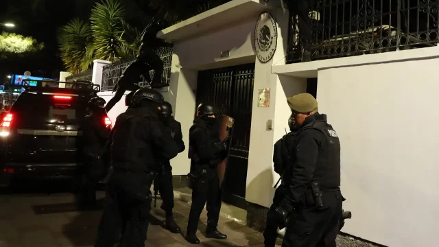 Ecuador-embajada-México
