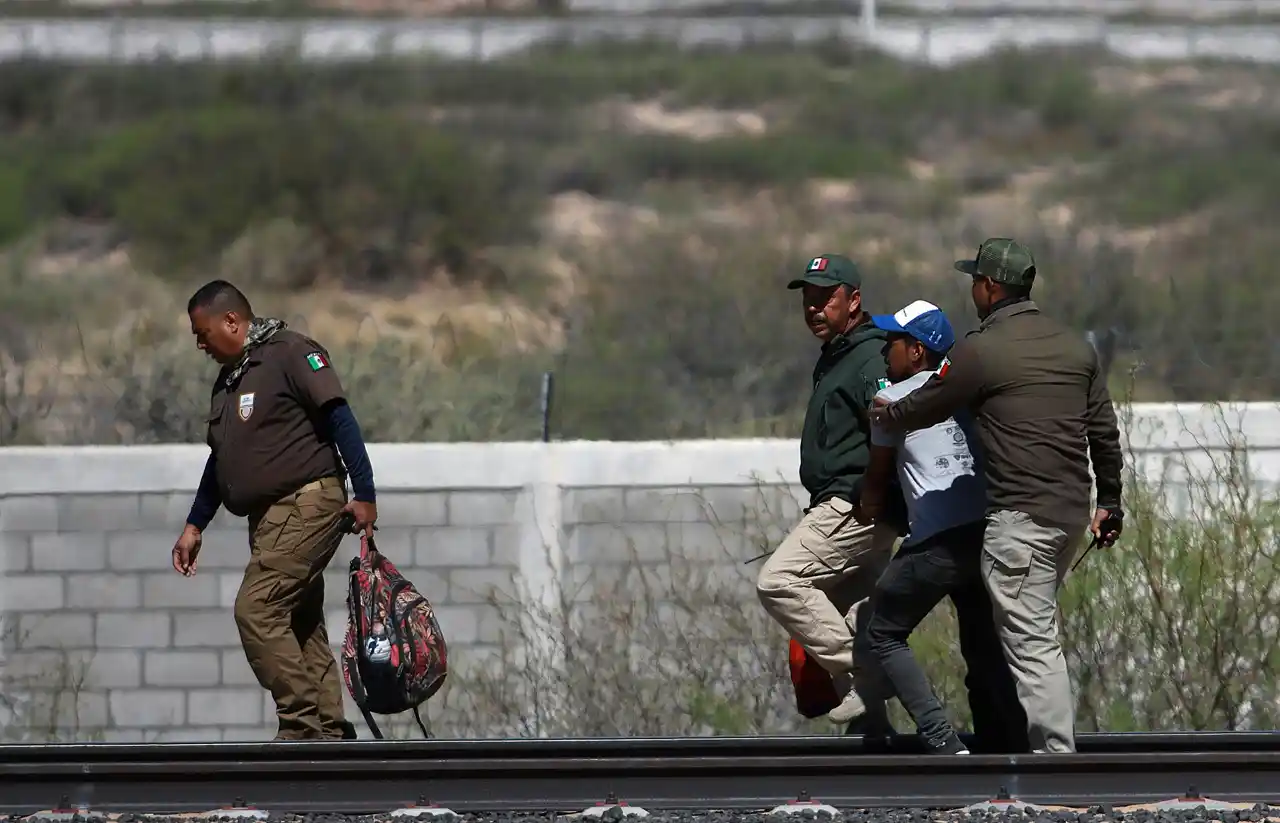 La migración cae en el límite de México con EU pero se triplica en la frontera sur