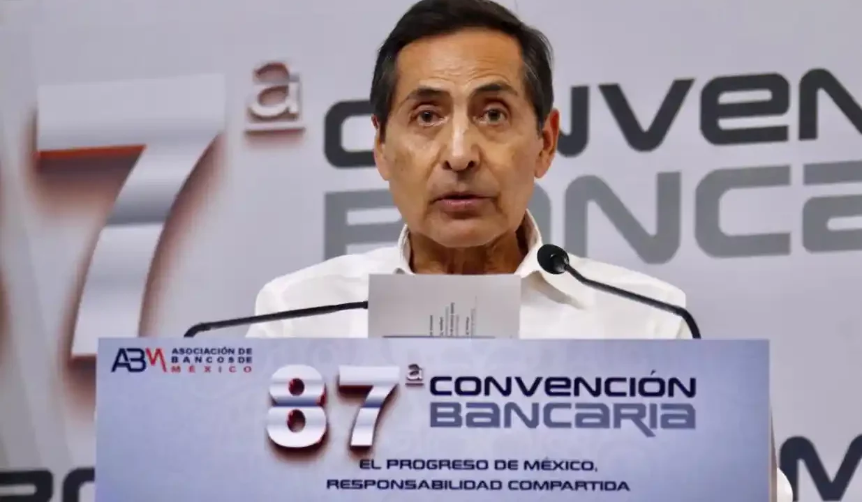 Banca tiene papel central en cierre de brechas sociales y económicas: Hacienda