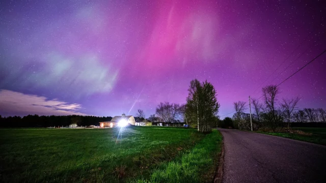 La aurora boreal podría aparecer tan al sur como Maine, Nueva York y la parte superior del Medio Oeste, según los meteorólogos. Getty.