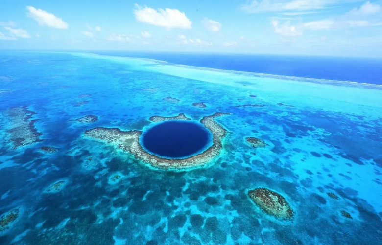 Investigadores descubren en Chetumal el agujero azul más grande del mundo: Ecosur-Conahcyt