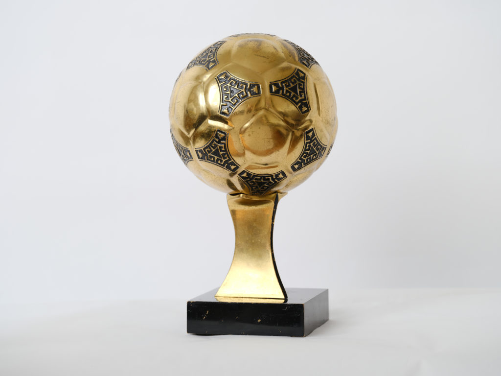 Maradona balón de oro subasta