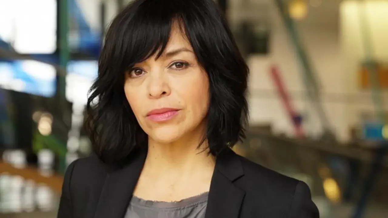 Periodista Anabel Hernández denuncia censura por parte de AMLO a su libro sobre el narco
