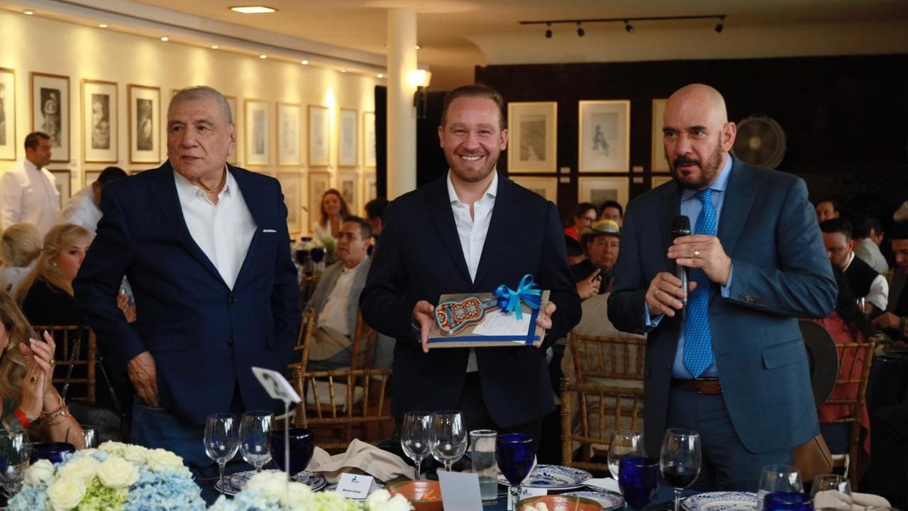 Santiago Taboada visita la SACM y asegura que ‘habrá estímulos para el sector cultural’