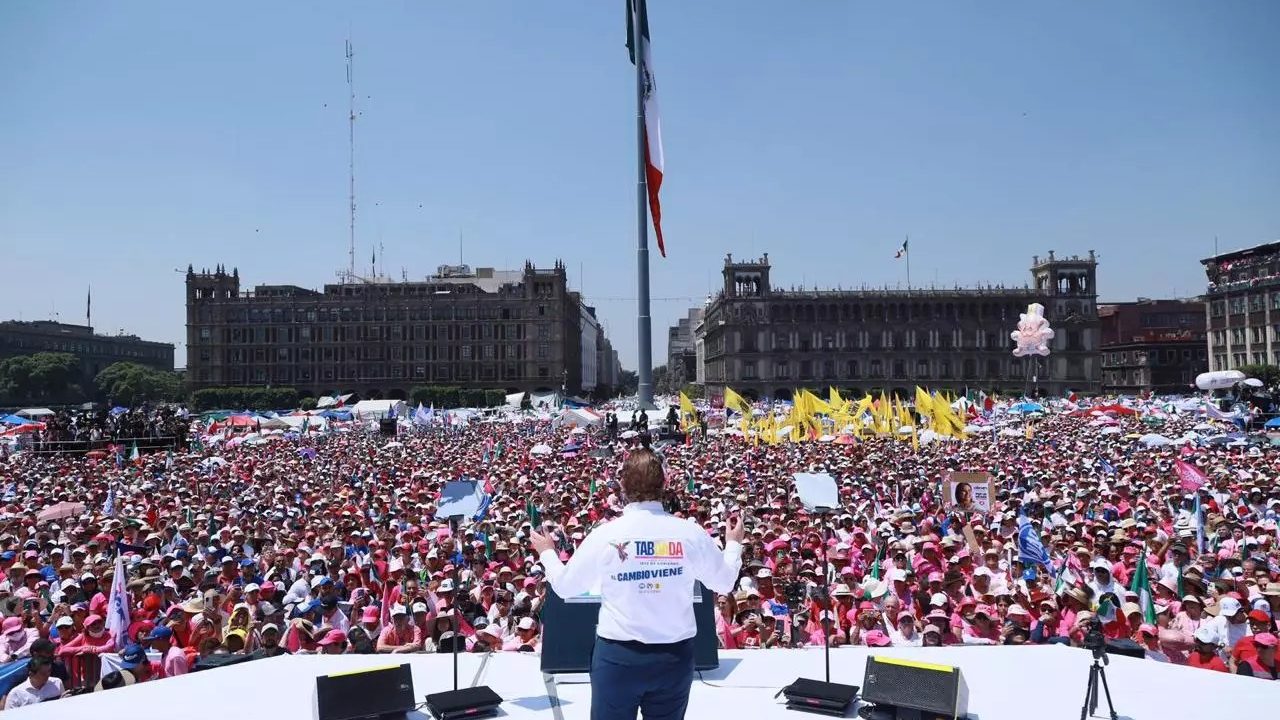 “La mejor encuesta fue el Zócalo” con la Marea Rosa, destaca Taboada