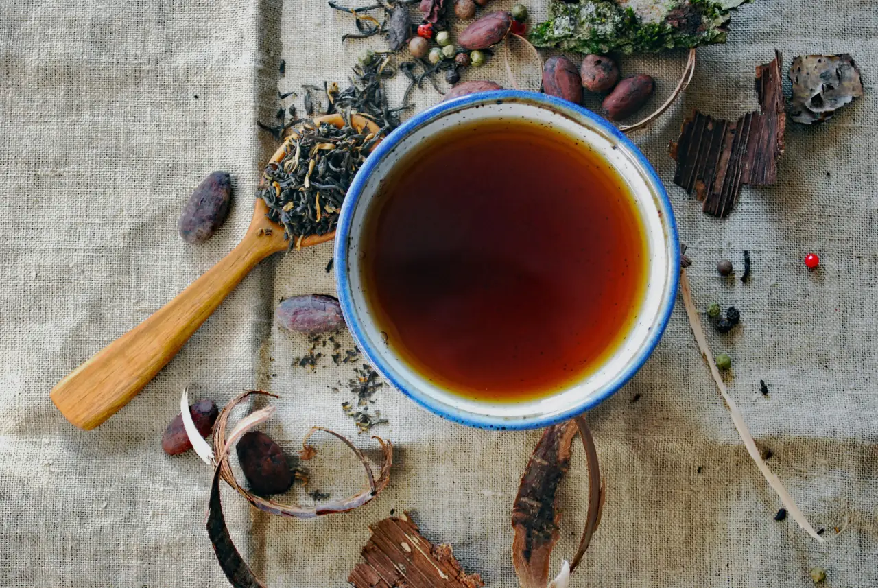 La tradición del té resurge con fuerza en China celebrando su día internacional