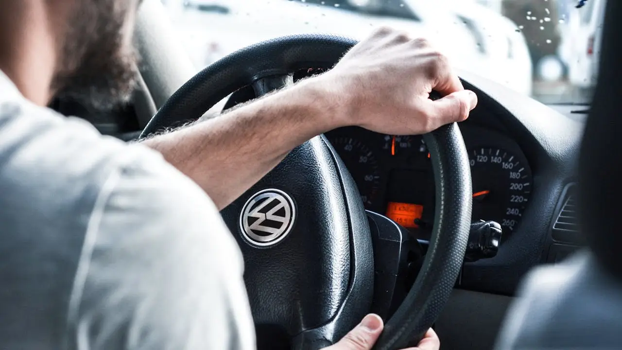 Volkswagen tiene mayor caída en entregas trimestrales en cuatro años
