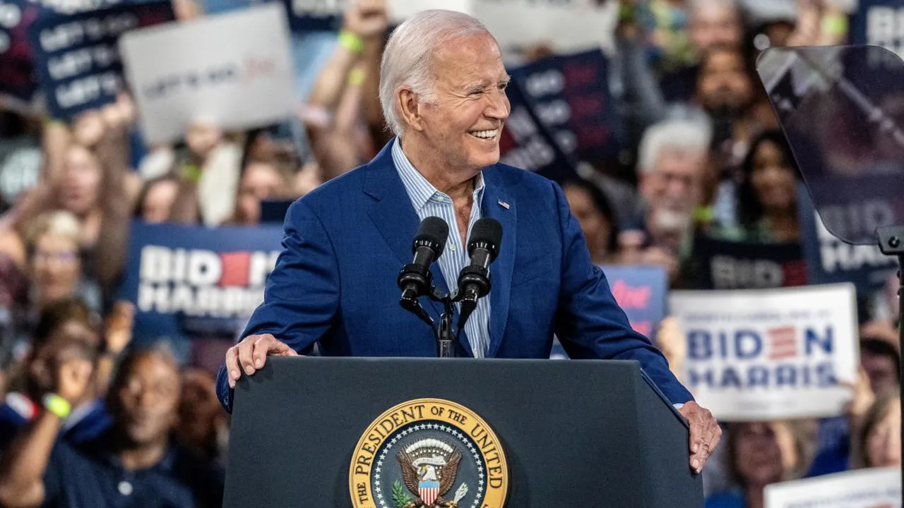 Demócratas se plantean reemplazar a Biden por otro candidato tras fallido debate