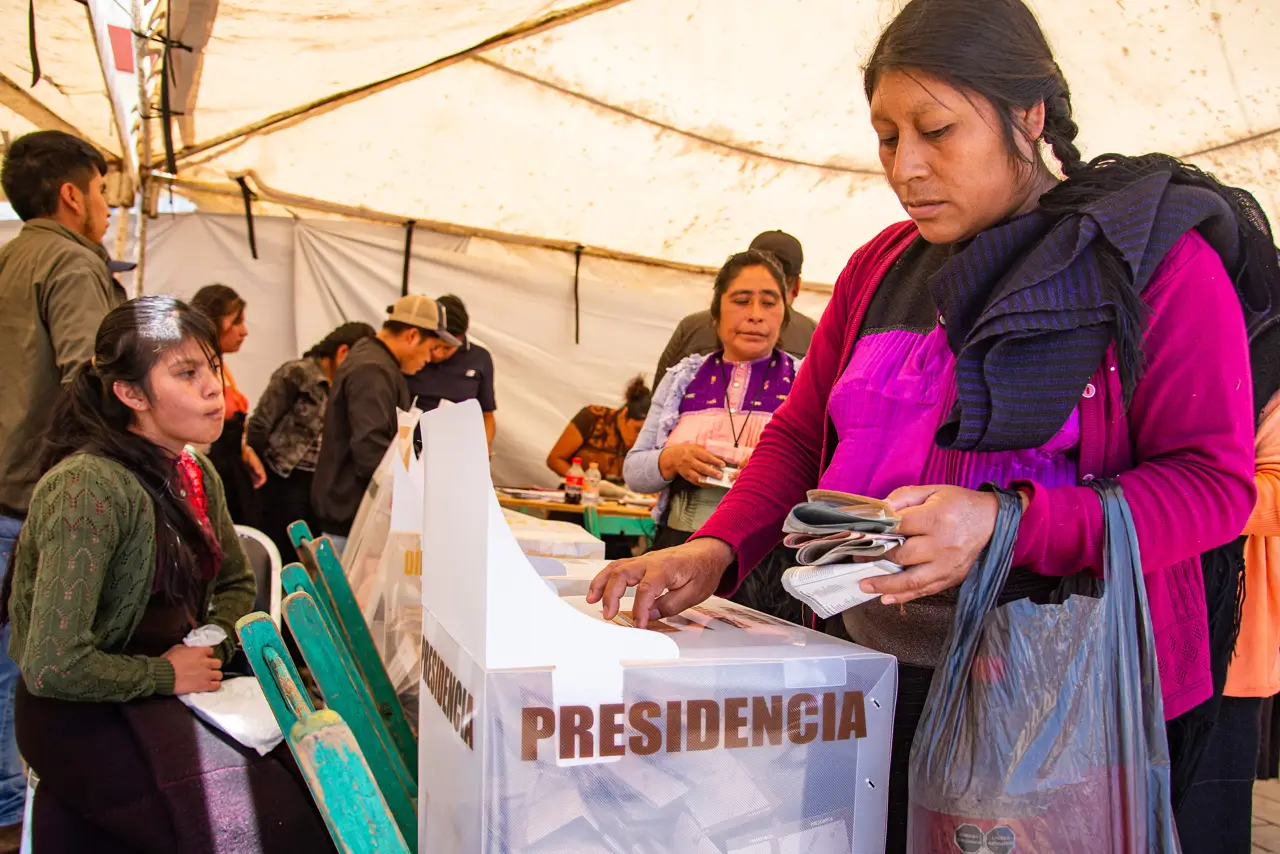 Comunidades indígenas de Chiapas emiten su voto en medio de la violencia