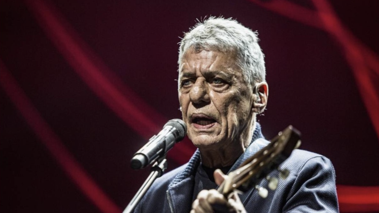 El brasileño Chico Buarque cumple 80 años de poesía, música, literatura y activismo