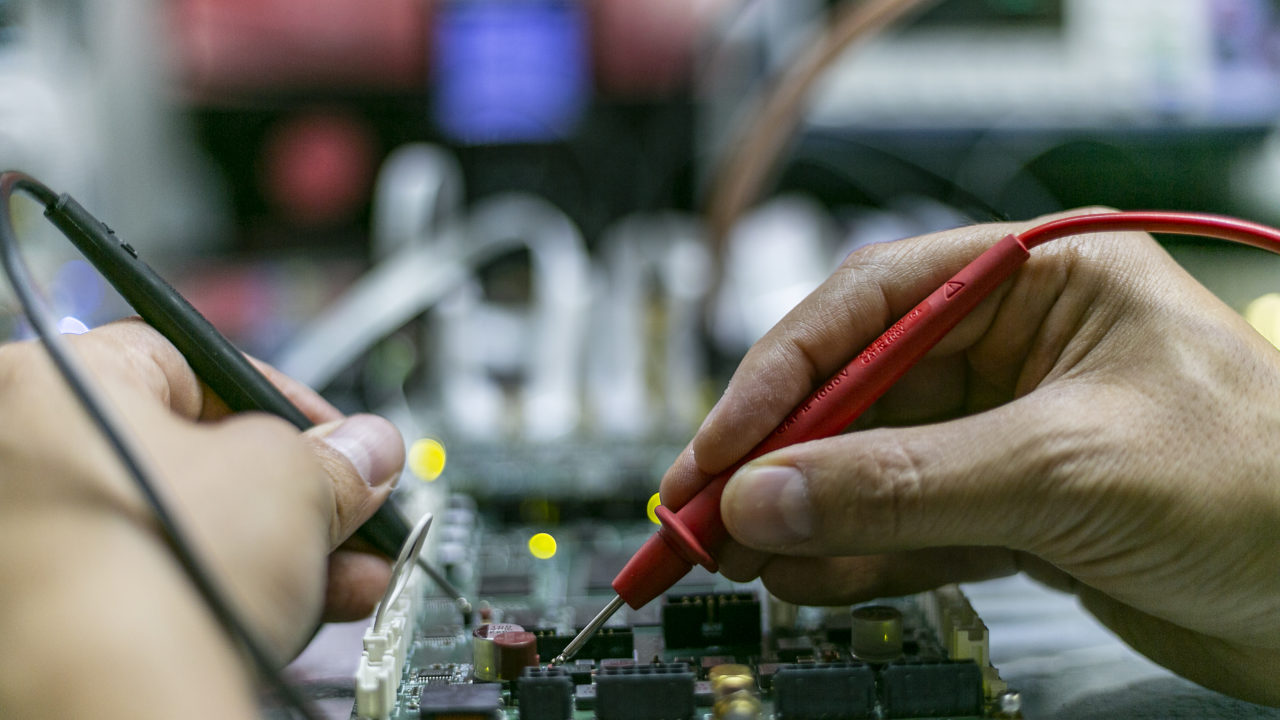 China prohíbe la exportación de productos de doble uso a 28 compañías estadounidenses