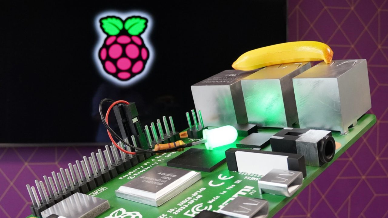 Empresa británica de microcomputadoras Raspberry Pi sube más del 37% en su salida a Bolsa