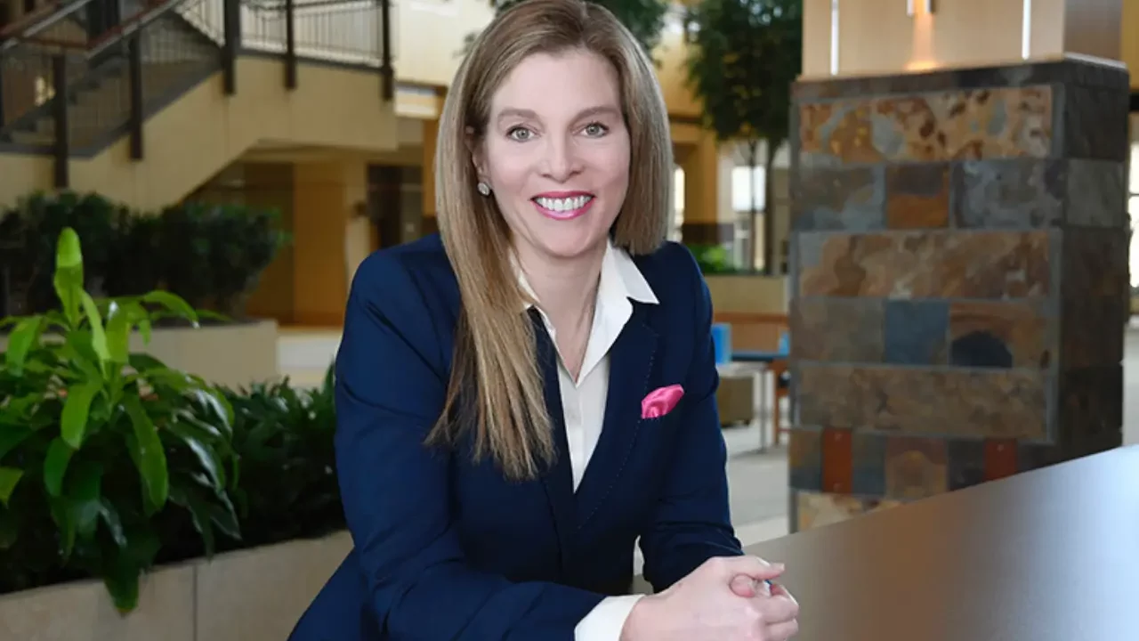 Medtronic anuncia la partida de su directora financiera, Karen Parkhill, hacia HP