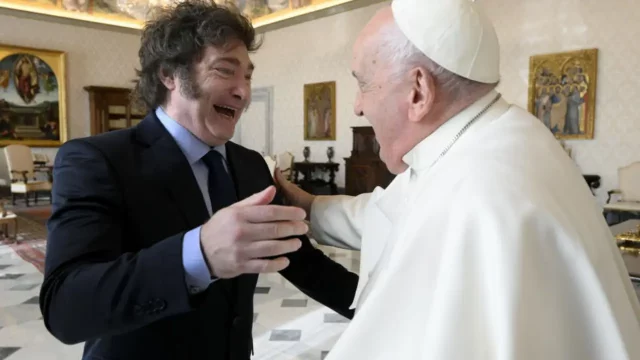 Milei-papa Francisco-cumbre G7